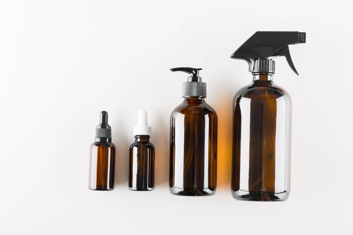 Different sizes and styles of glass packaging bottles